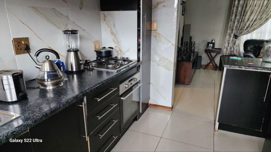 3 Bedroom Property for Sale in Tlhabane North West